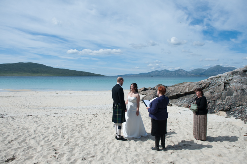 Isle of harris wedding on luskentyre beach photograph 