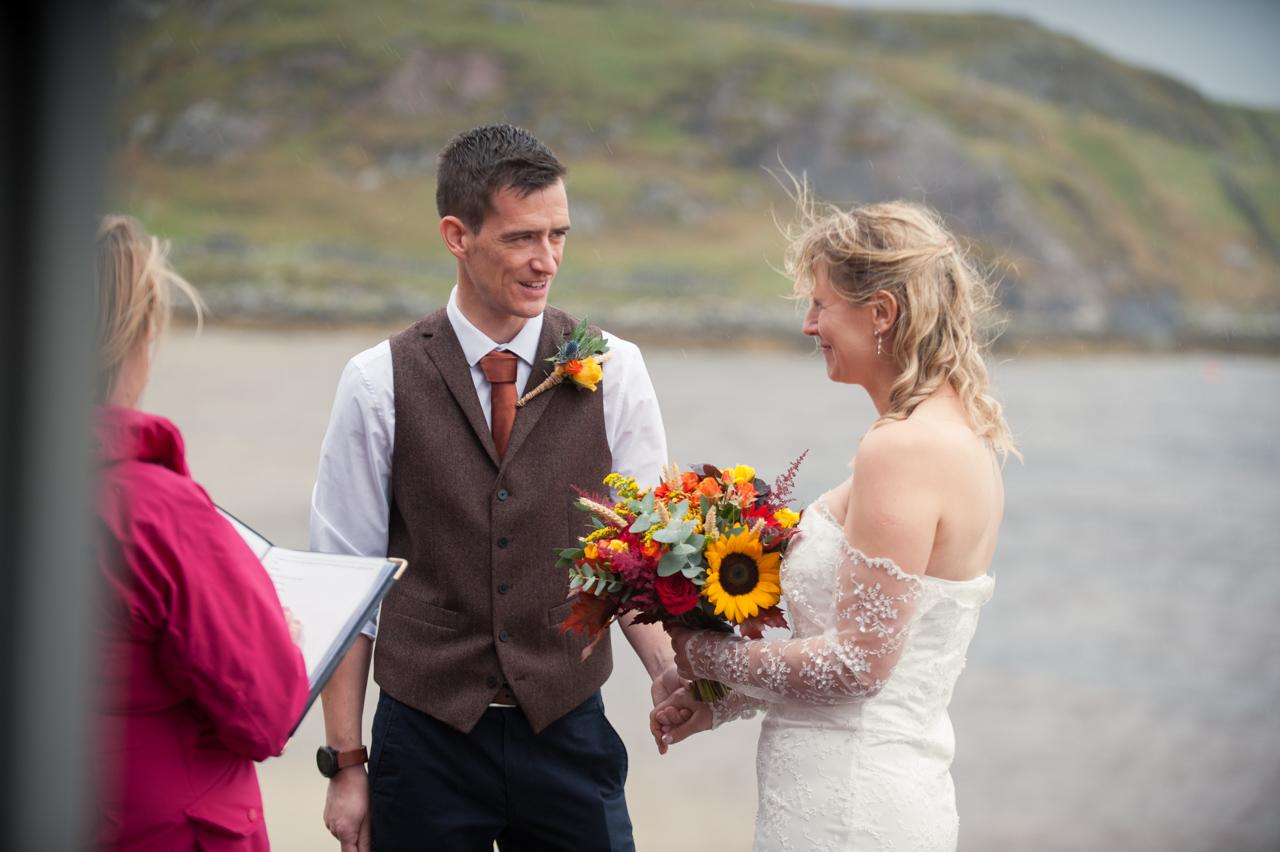 getting married outdoors in the hebrides 