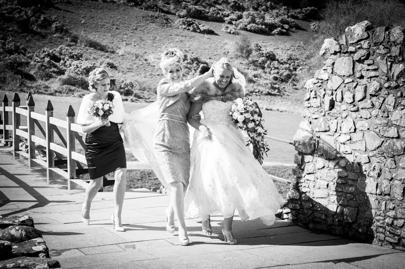 Tracy & Michael | Urquhart Castle wedding, Loch Ness